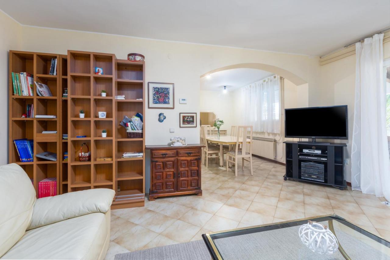 Vila Renata Pula Buitenkant foto